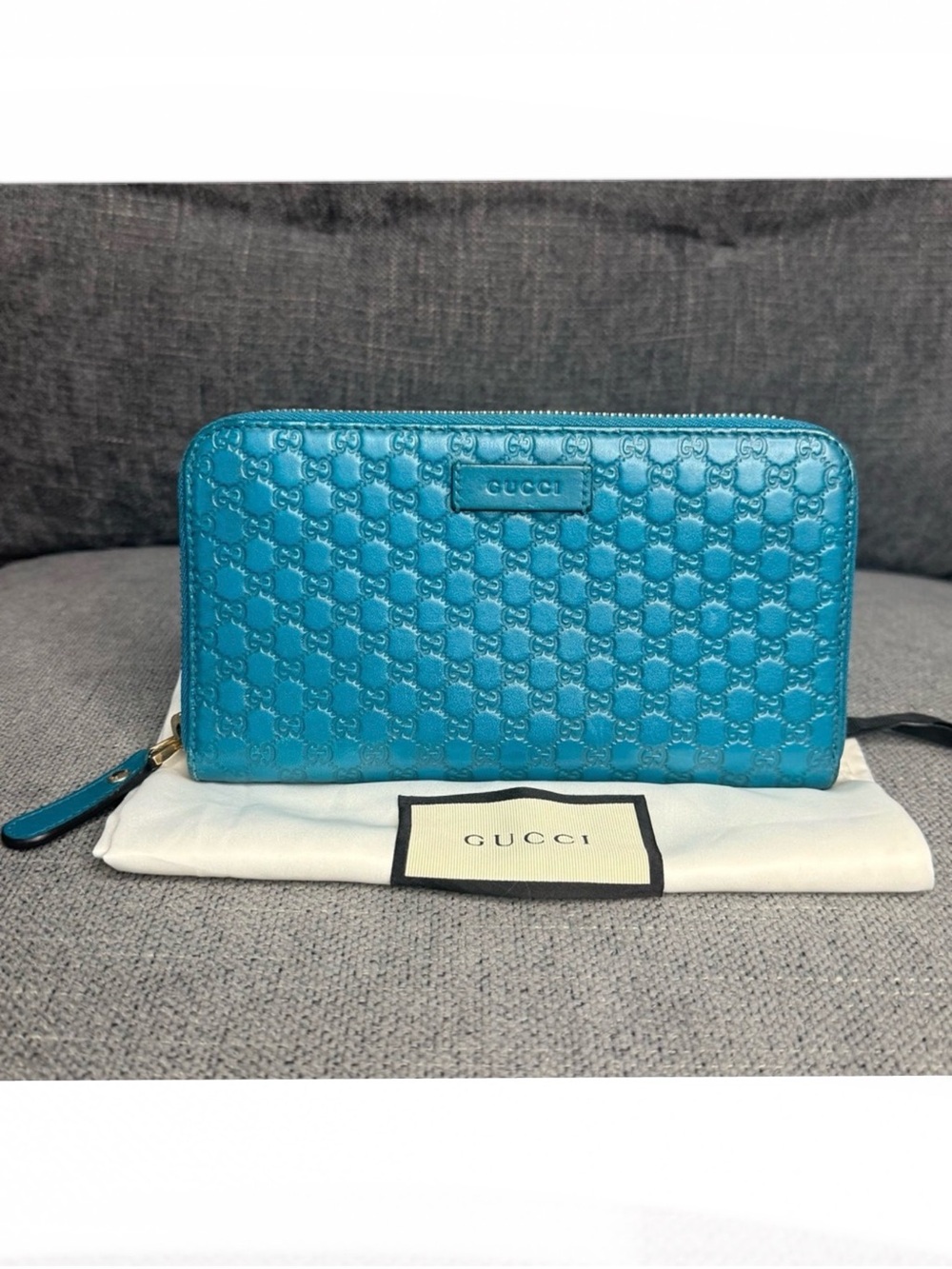 GUCCI microguccissima long leather zipoy wallet.